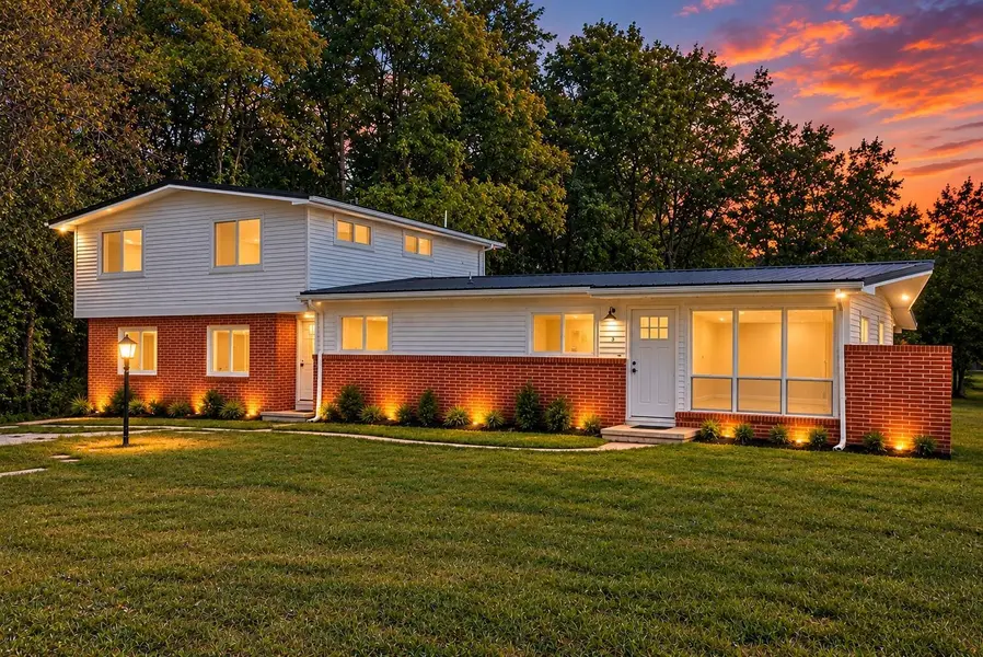 150 Pembroke Oak Grove Rd, Oak Grove, KY 42262