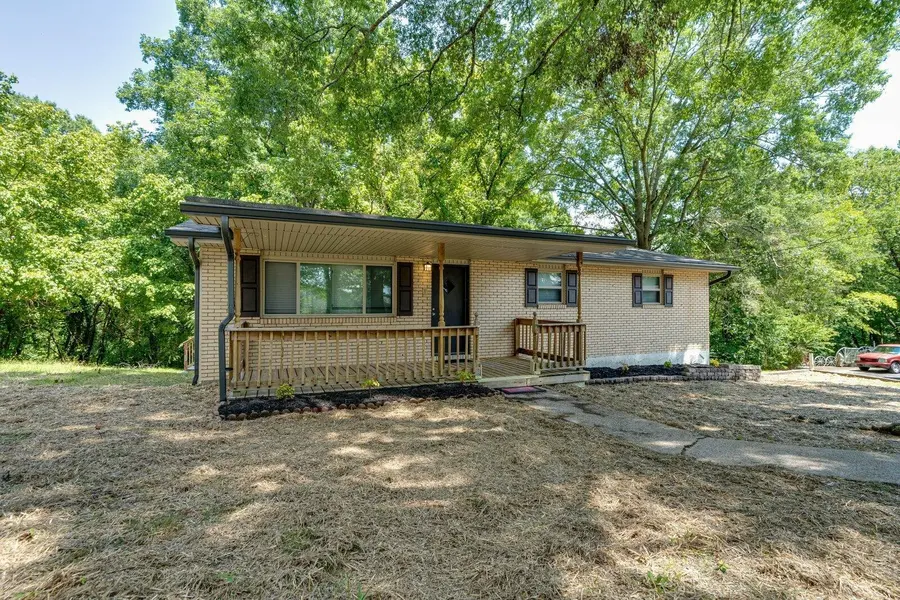 6 Canary Lane, Rossville, GA 30741