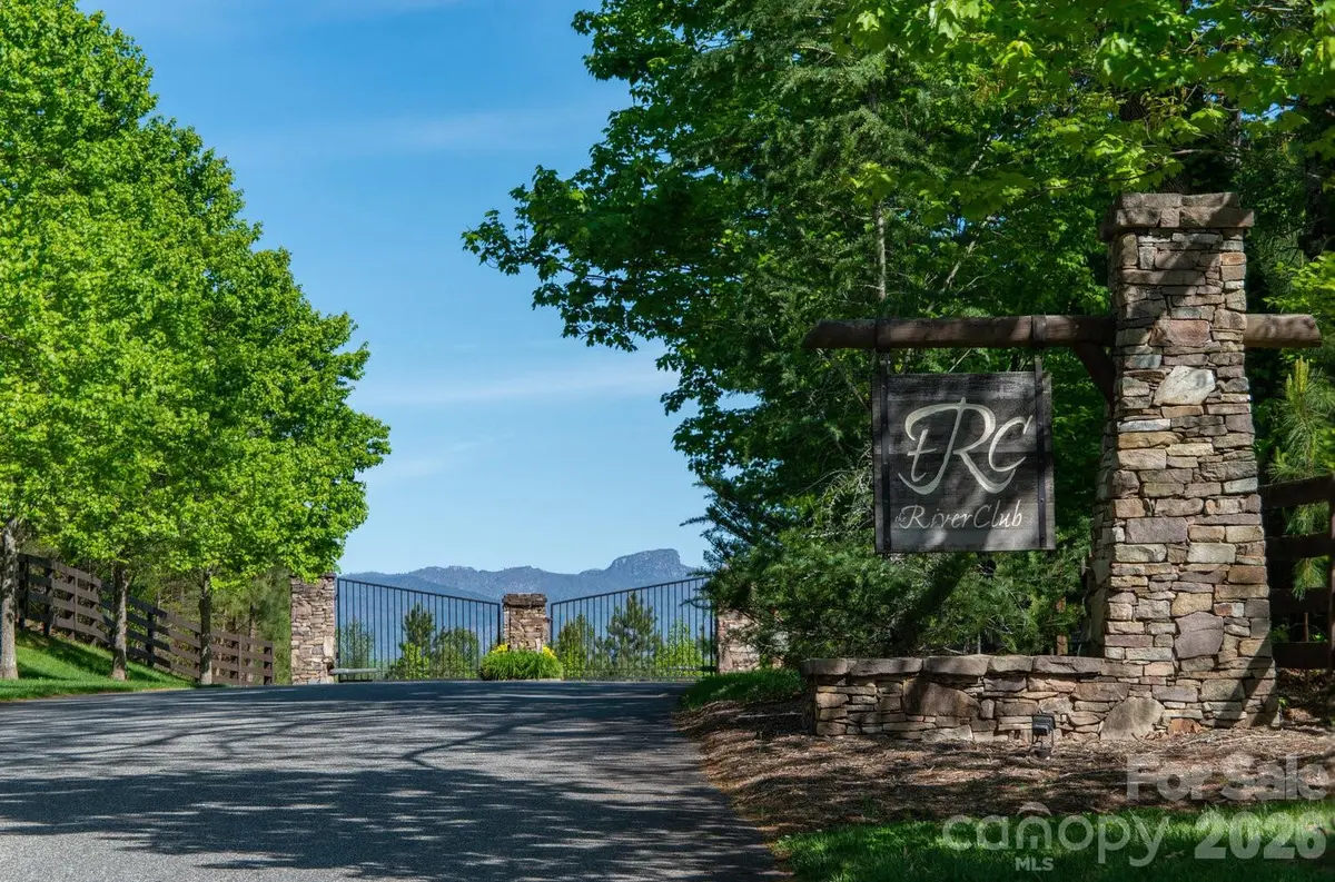 2540 Paddock CIR, Morganton, NC 28655