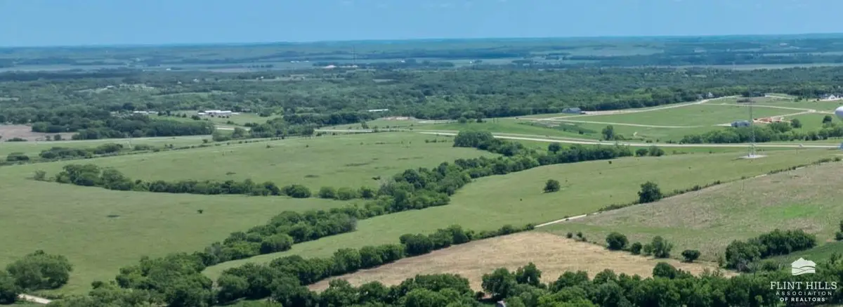 0000 Appleyard, Wamego, KS 66547