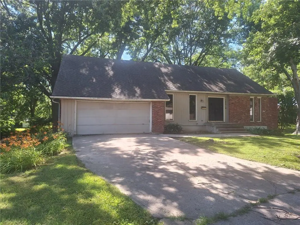 12519 E 41st TER #S, Independence, MO 64055