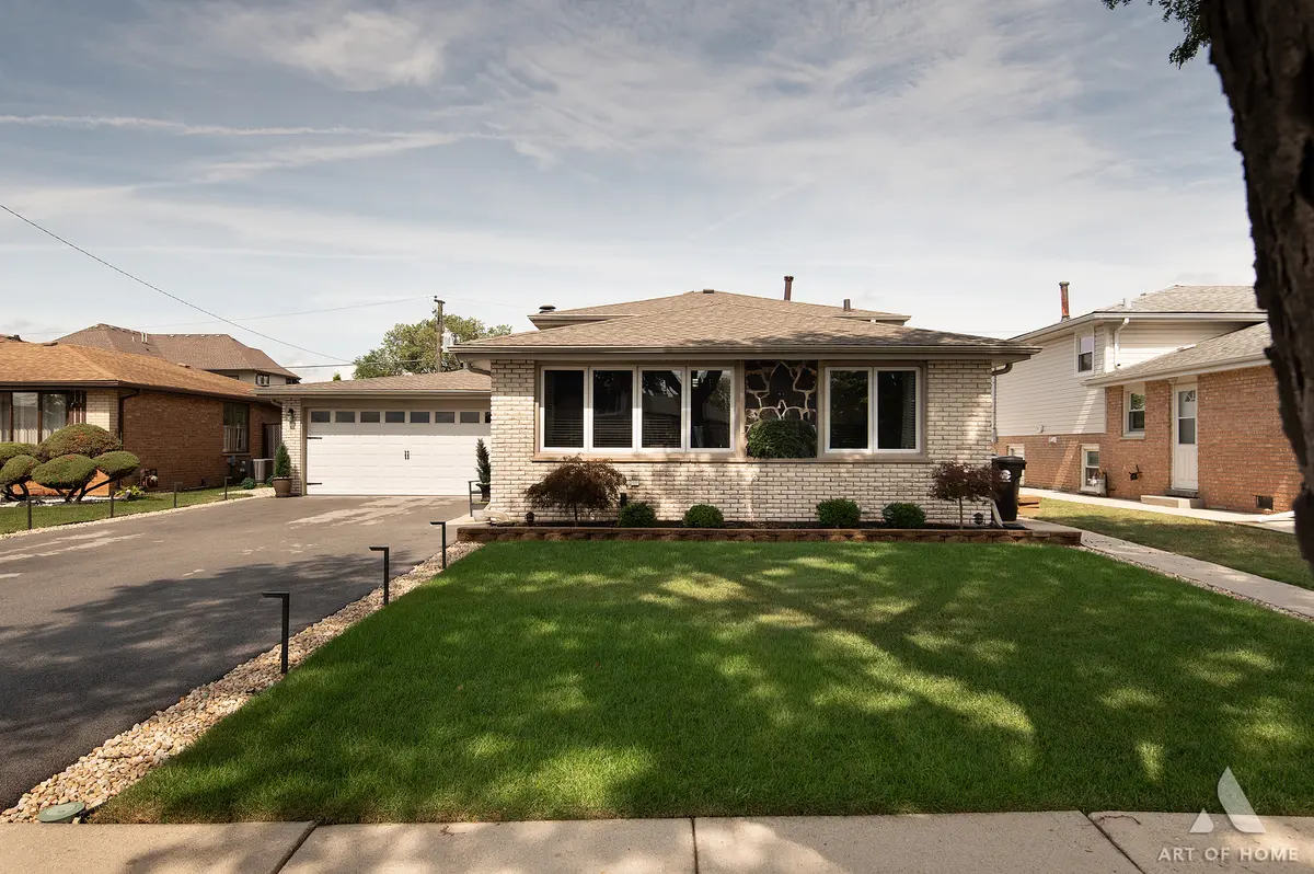 7934 W 81st PL, Bridgeview, IL 60455