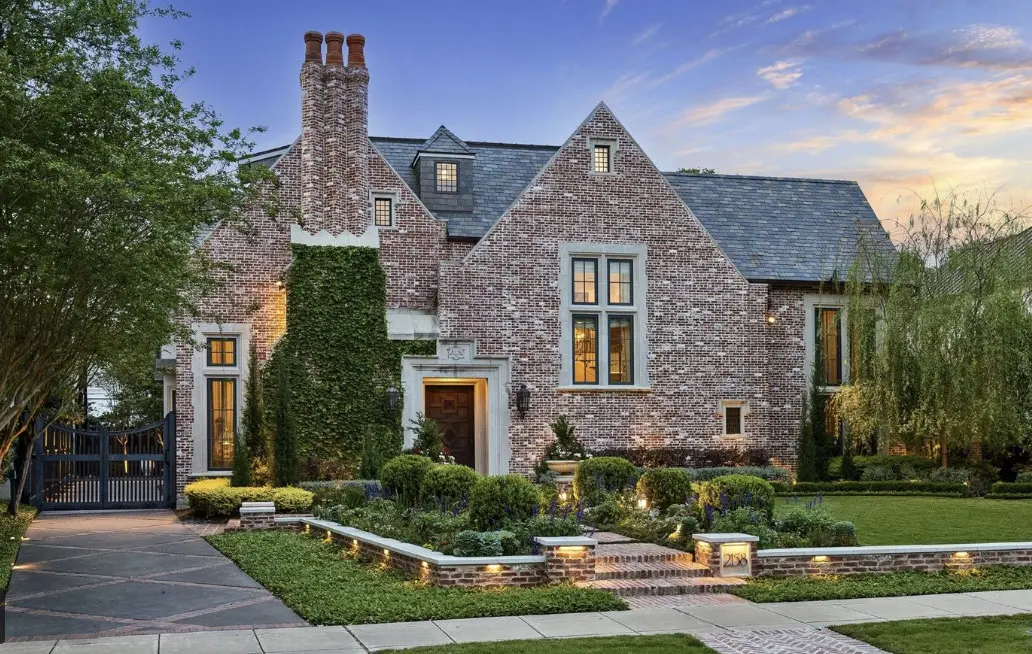 2158 Chilton RD, Houston, TX 77019