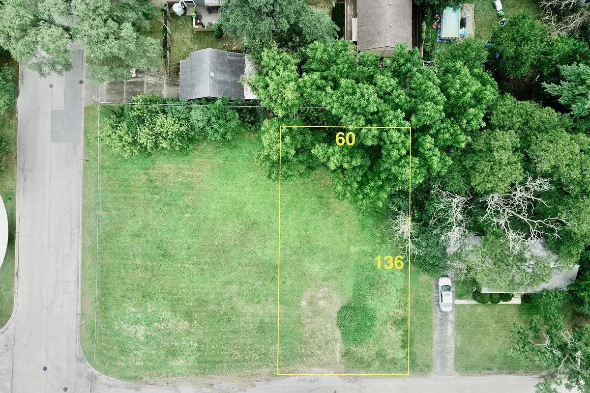6607 Palma LN, Morton Grove, IL 60053