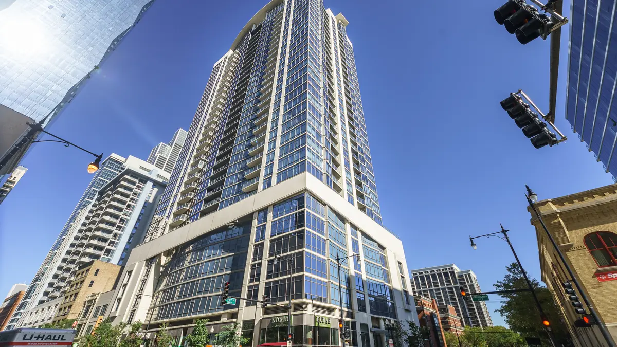 100 E 14th ST #1406, Chicago, IL 60605