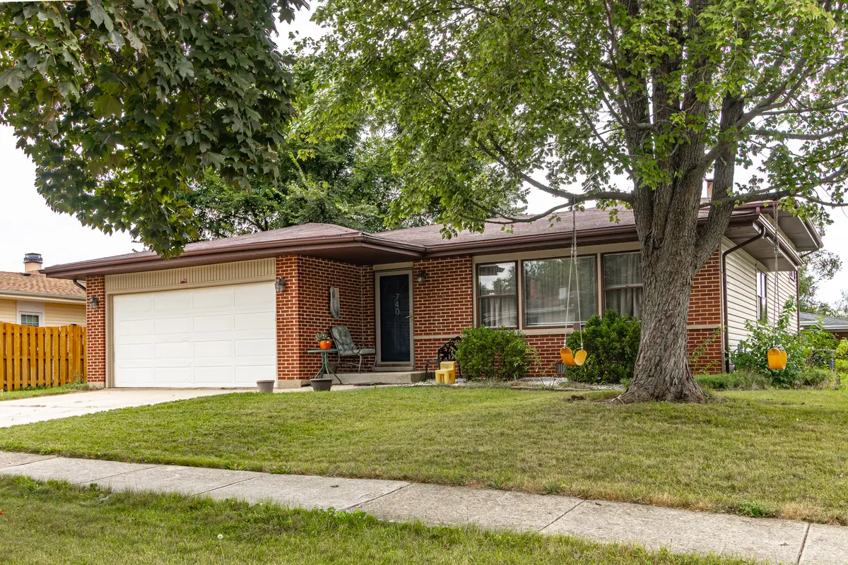740 Bryn Mawr AVE, Bartlett, IL 60103
