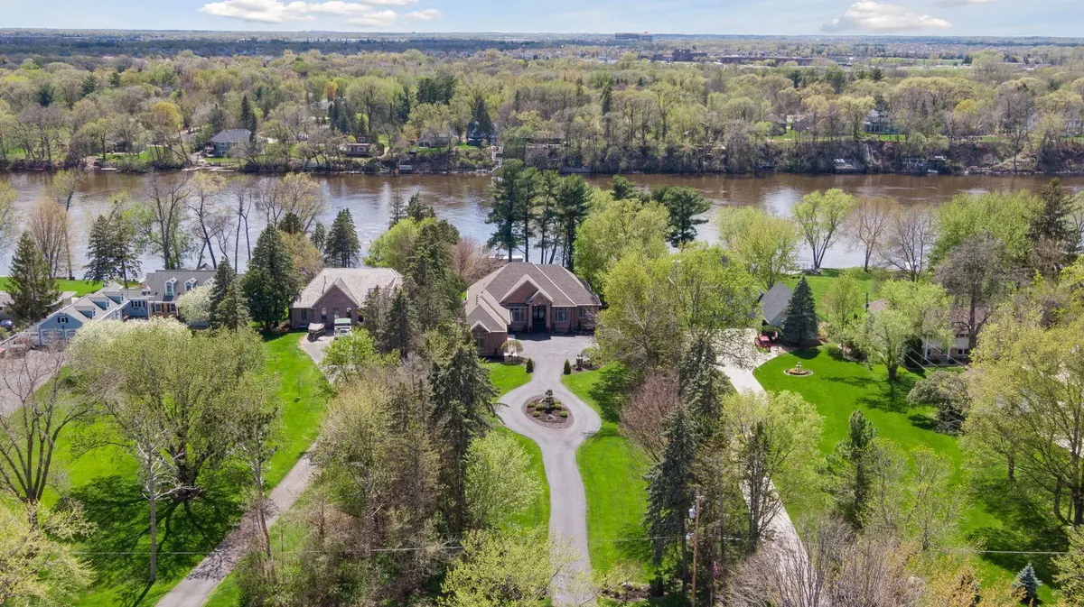 10416 Mississippi BLVD NW, Coon Rapids, MN 55433