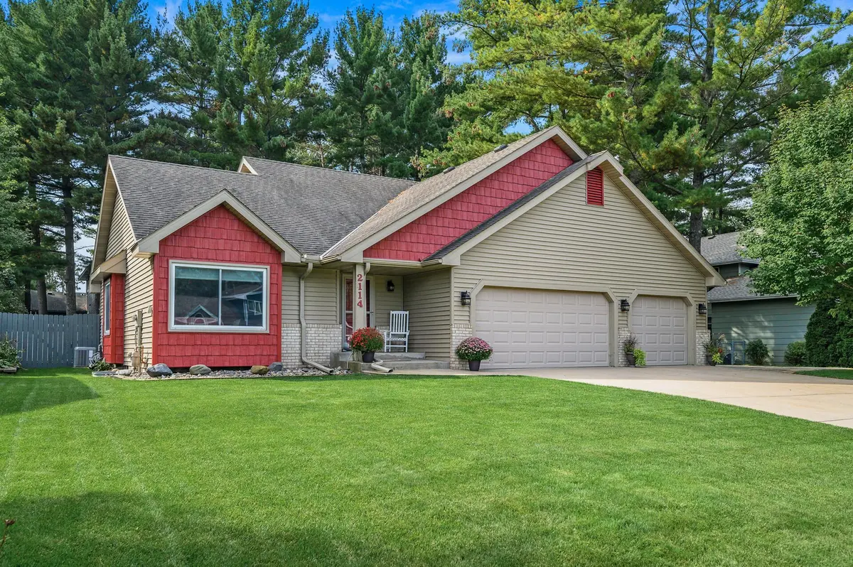 2114 142nd LN NW, Andover, MN 55304