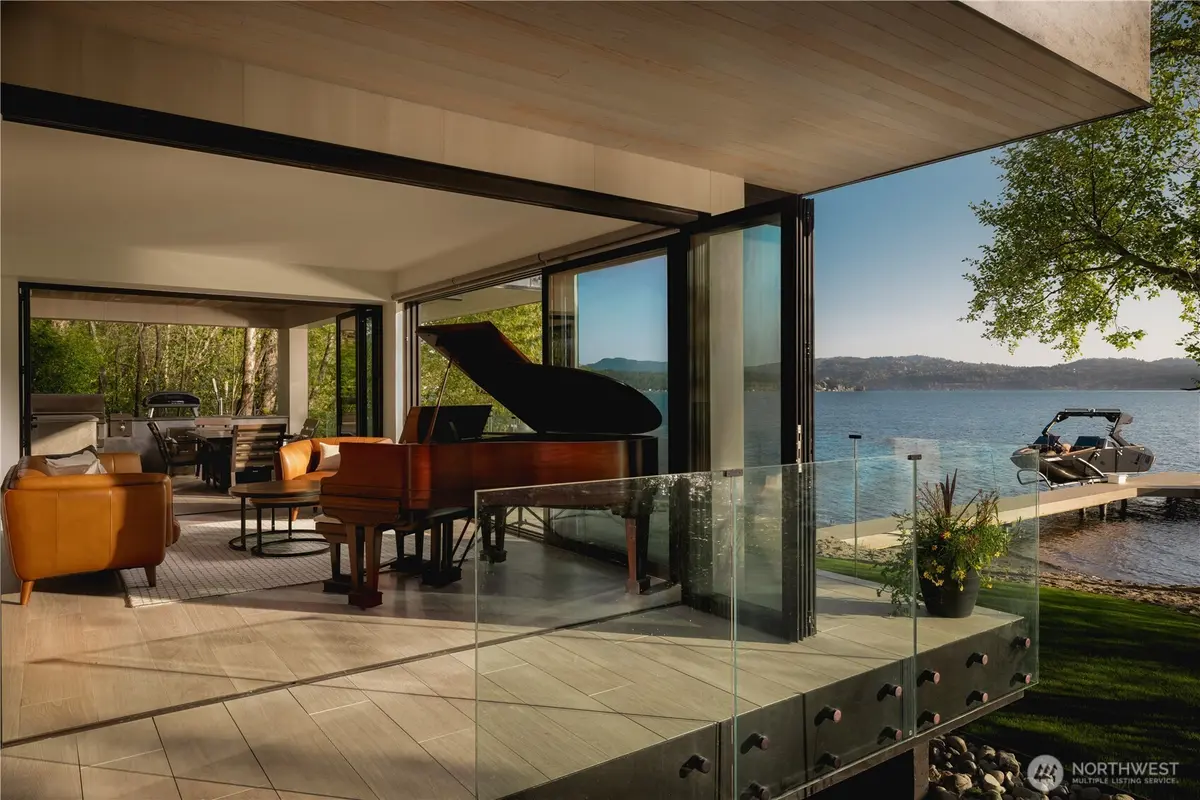3101 E Lake Sammamish Pkwy NE, Sammamish, WA 98074