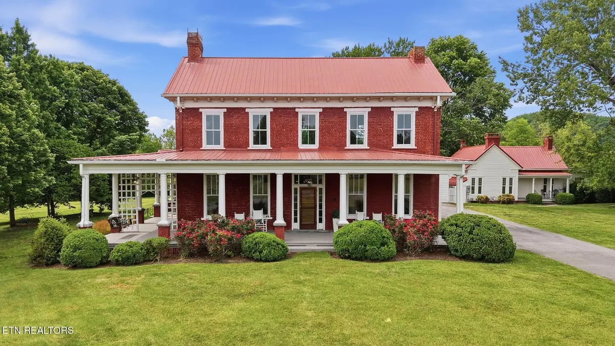 240 Maplehurst Lane, Bluff City, TN 37618