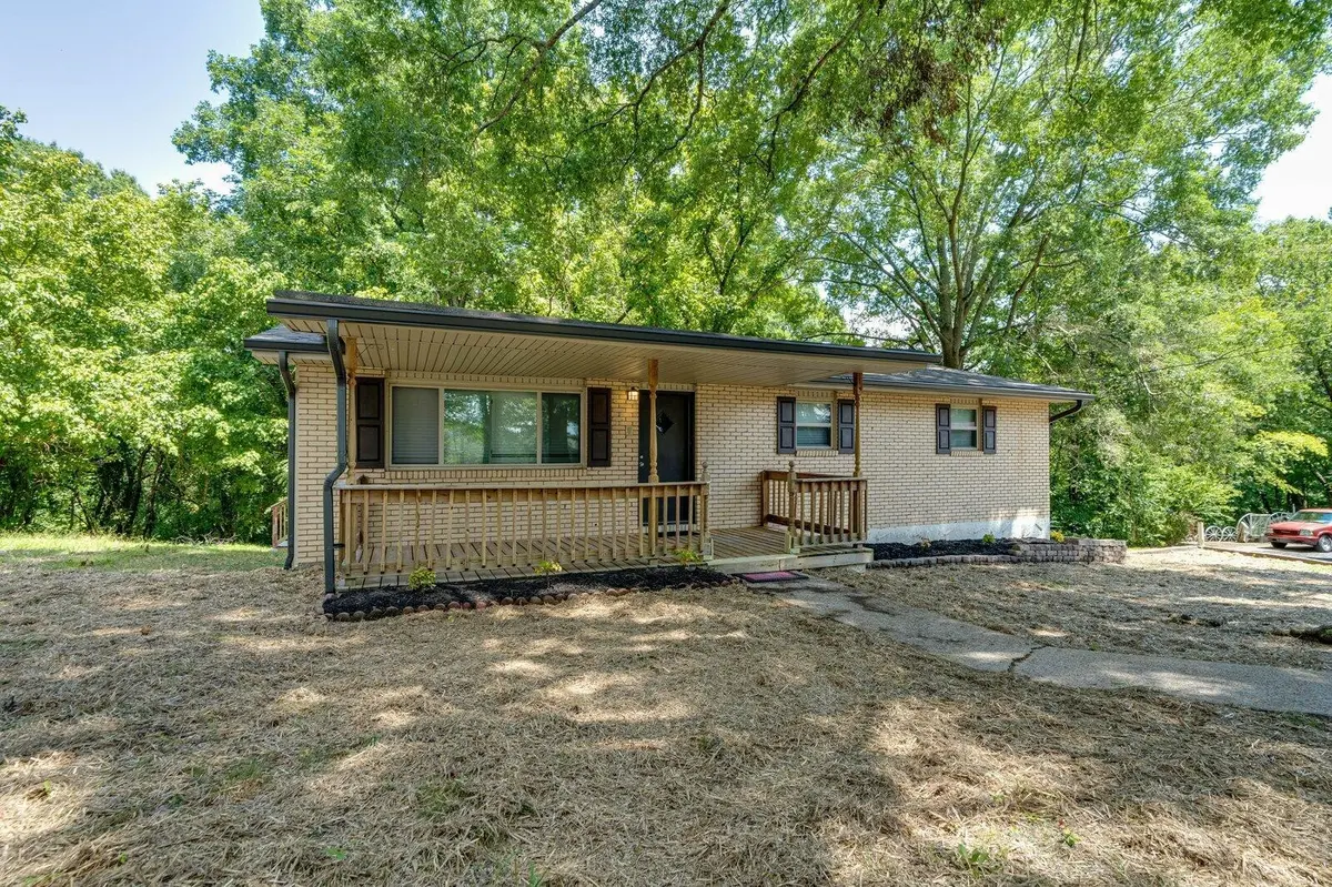 6 Canary Lane, Rossville, GA 30741