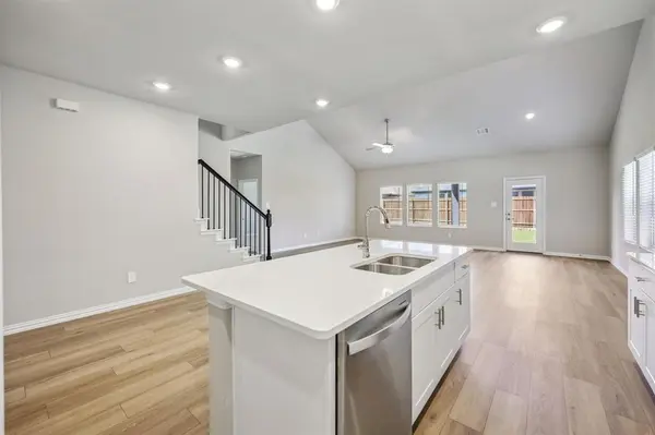 10812 Colonial Heights Lane, Fort Worth, TX 76179