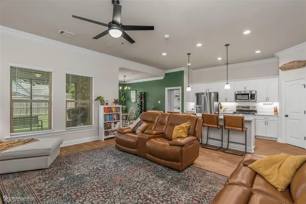 257 Saint Edmunds Way, Bossier City, LA 71111