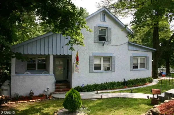 9 Cedarbrook Rd, West Milford Twp., NJ 07421