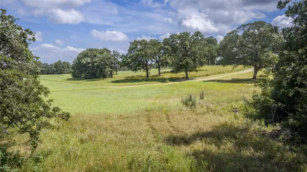 1272 Private Road 7024, Elgin, TX 78621