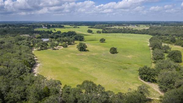 1272 Private Road 7024, Elgin, TX 78621