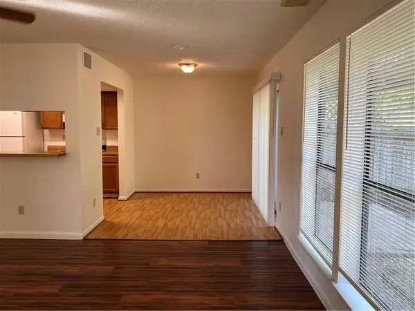 9004 Sedgemoor TRL #B, Austin, TX 78748