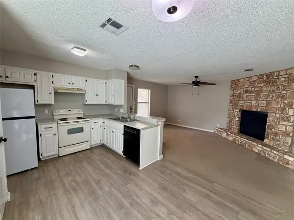 20800 Bonanza ST #B, Lago Vista, TX 78645