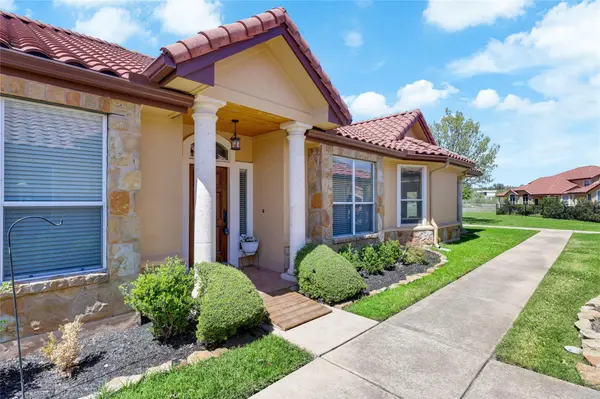 21118 Highland Lake DR #2, Lago Vista, TX 78645