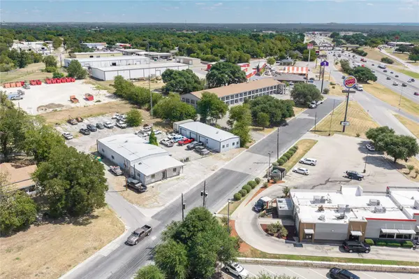 1000 E 2nd Ave E, Belton, TX 76513