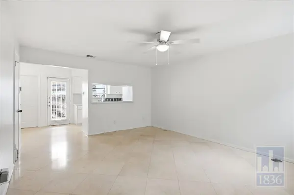 8400 Jamestown DR #226, Austin, TX 78758