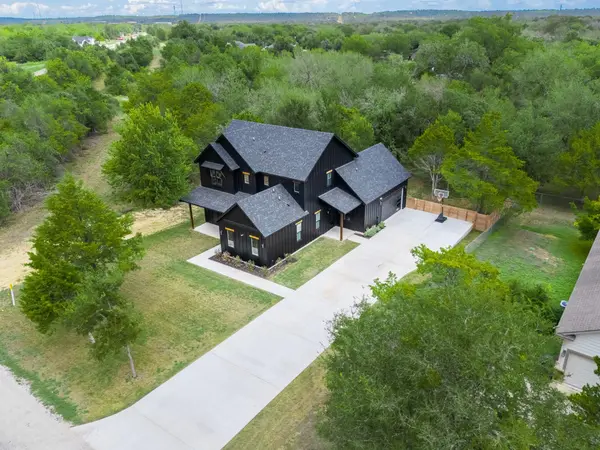 587 W Keanahalululu LN, Bastrop, TX 78602