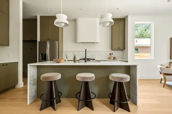 1004 Juanita #II, Austin, TX 78704