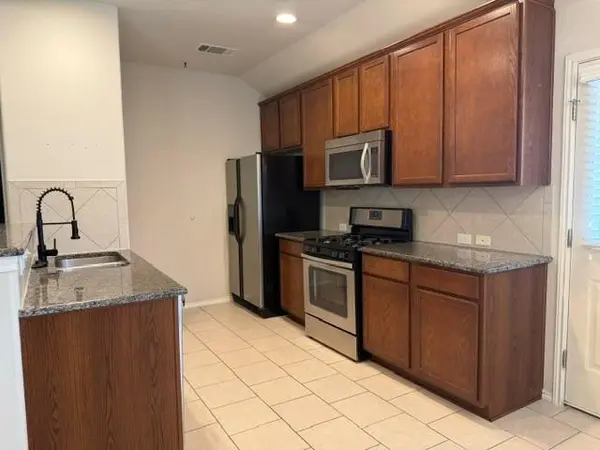 571 Dragon Ridge RD, Buda, TX 78610
