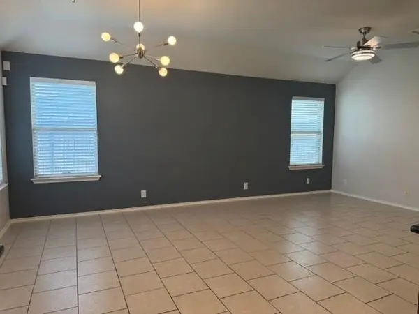 571 Dragon Ridge RD, Buda, TX 78610
