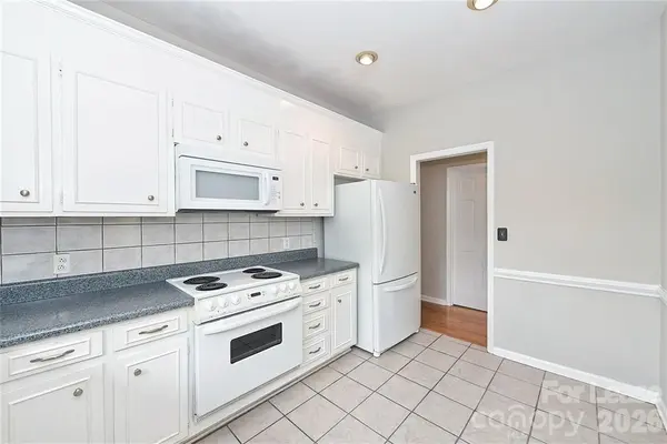 1016 Queens RD #C, Charlotte, NC 28207