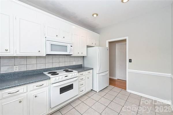 1016 Queens RD #C, Charlotte, NC 28207