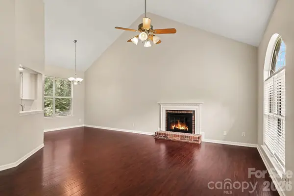 8313 Belstead Brook CT, Charlotte, NC 28216