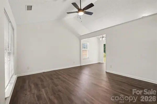 5718 Kirkdale CT, Charlotte, NC 28208