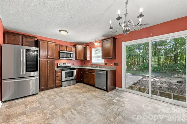 207 Aceland CIR, Salisbury, NC 28146