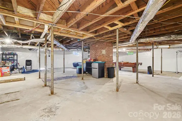 2000 Clay ST, Kannapolis, NC 28083