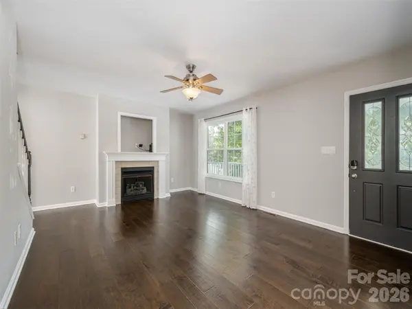 44 Ridgeland LN, Asheville, NC 28805
