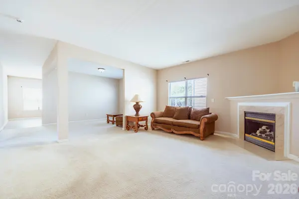 13825 Purple Bloom LN, Charlotte, NC 28262