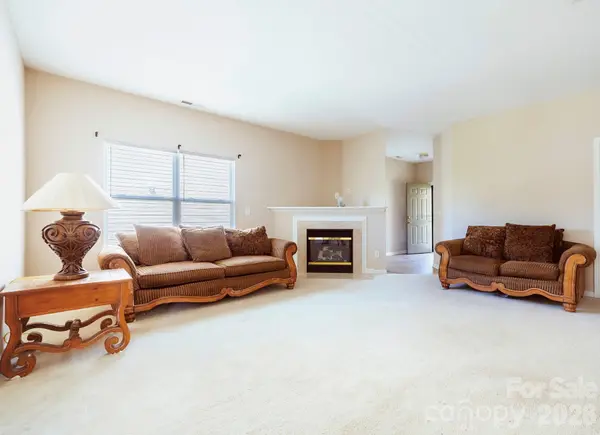 13825 Purple Bloom LN, Charlotte, NC 28262