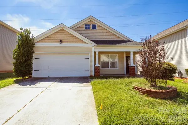 13825 Purple Bloom LN, Charlotte, NC 28262