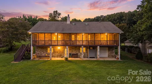 81 Emerald Point DR, Taylorsville, NC 28681
