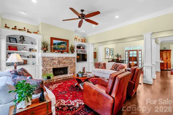121 Seabury DR, Mooresville, NC 28117