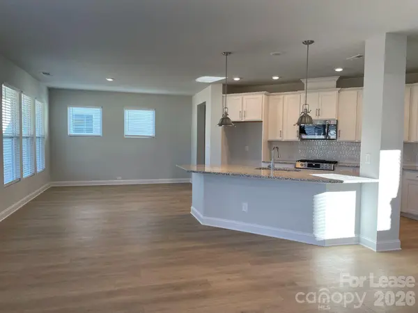 2859 Westshore PL, Denver, NC 28037