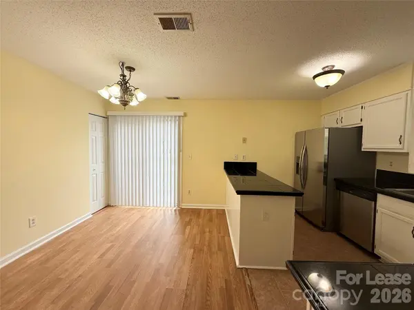 8288 Golf Ridge DR, Charlotte, NC 28277