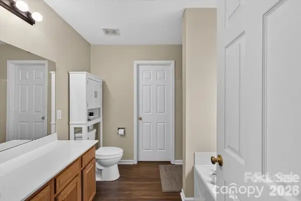 9407 Thatcher Hall CT, Charlotte, NC 28277