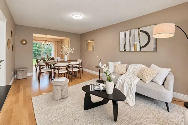 89 Bushmills SQ, Toronto E07, ON M1V 1K5