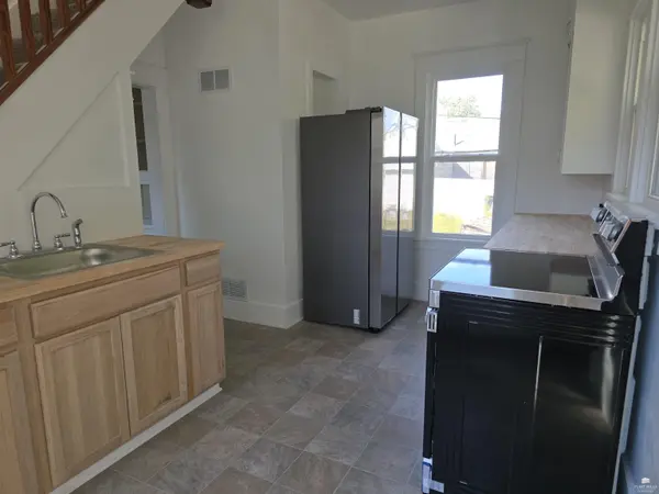 518 S Bridge ST, Enterprise, KS 67441