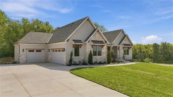 10605 N NORTHERN AVE, Kansas City, MO 64157