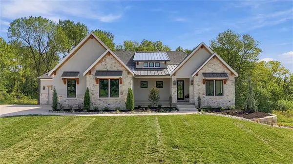 10605 N NORTHERN AVE, Kansas City, MO 64157