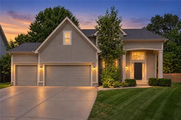 13701 Gillette ST, Overland Park, KS 66221
