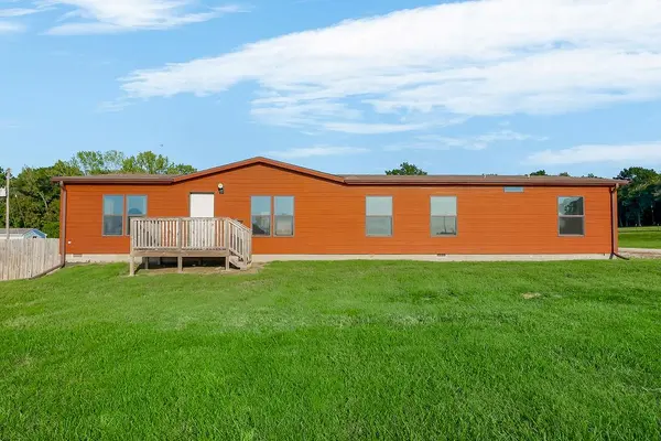 411 S 2nd ST, Mound City, KS 66056